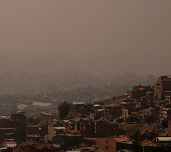 La Capital de Bolivia en peligro por el humo de los incendios forestales